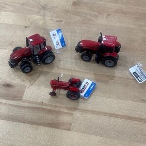 ERTL Red Tractor Lot
